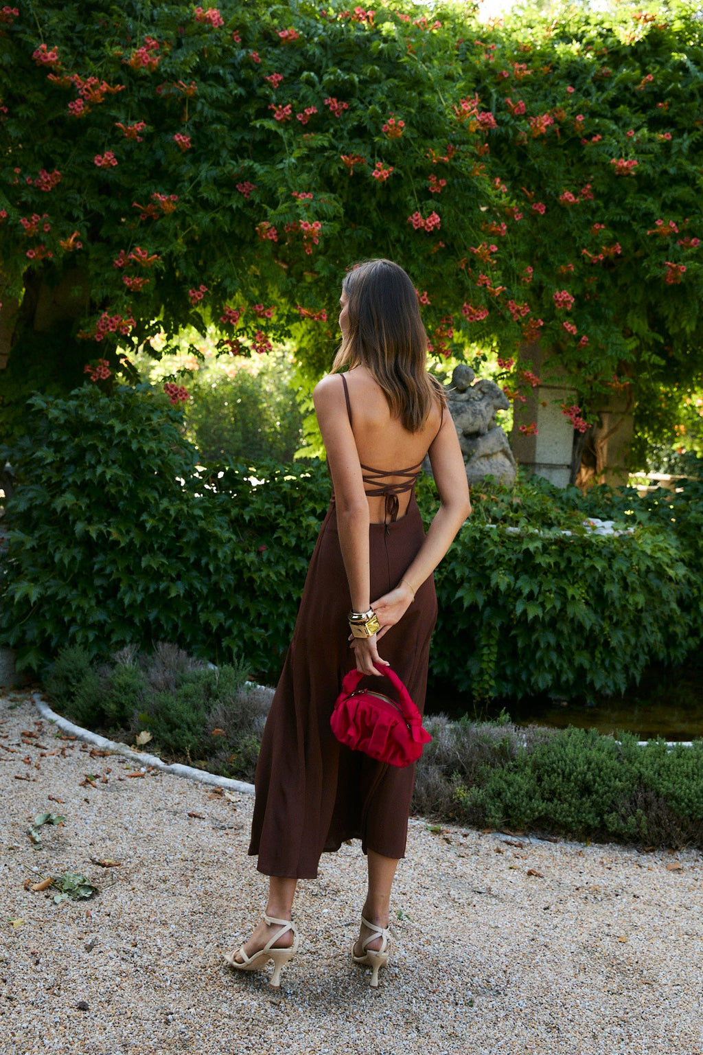 Vestido Sirin de crepé marrón