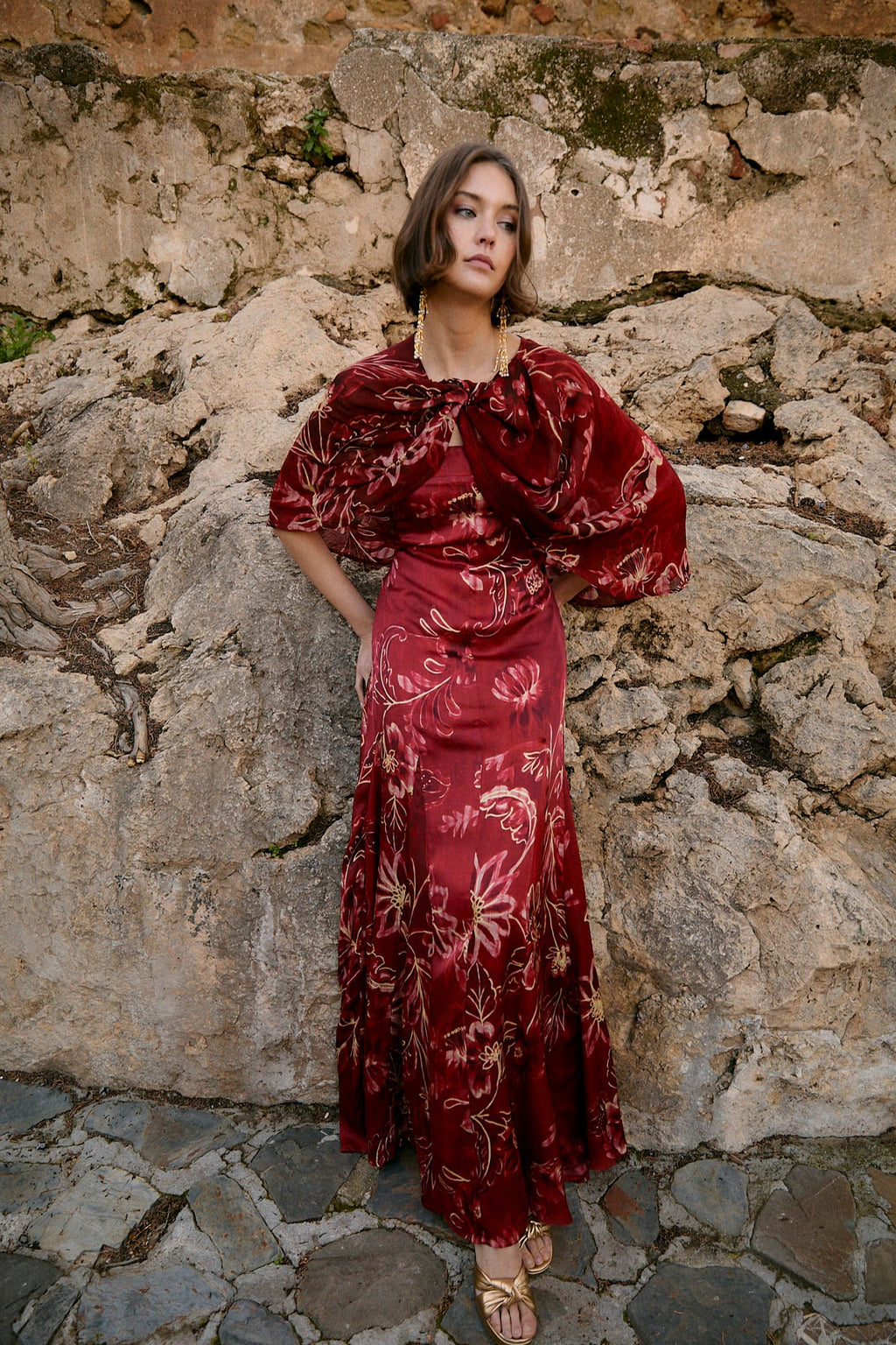 Vestido Corintia Peonía Carmín
