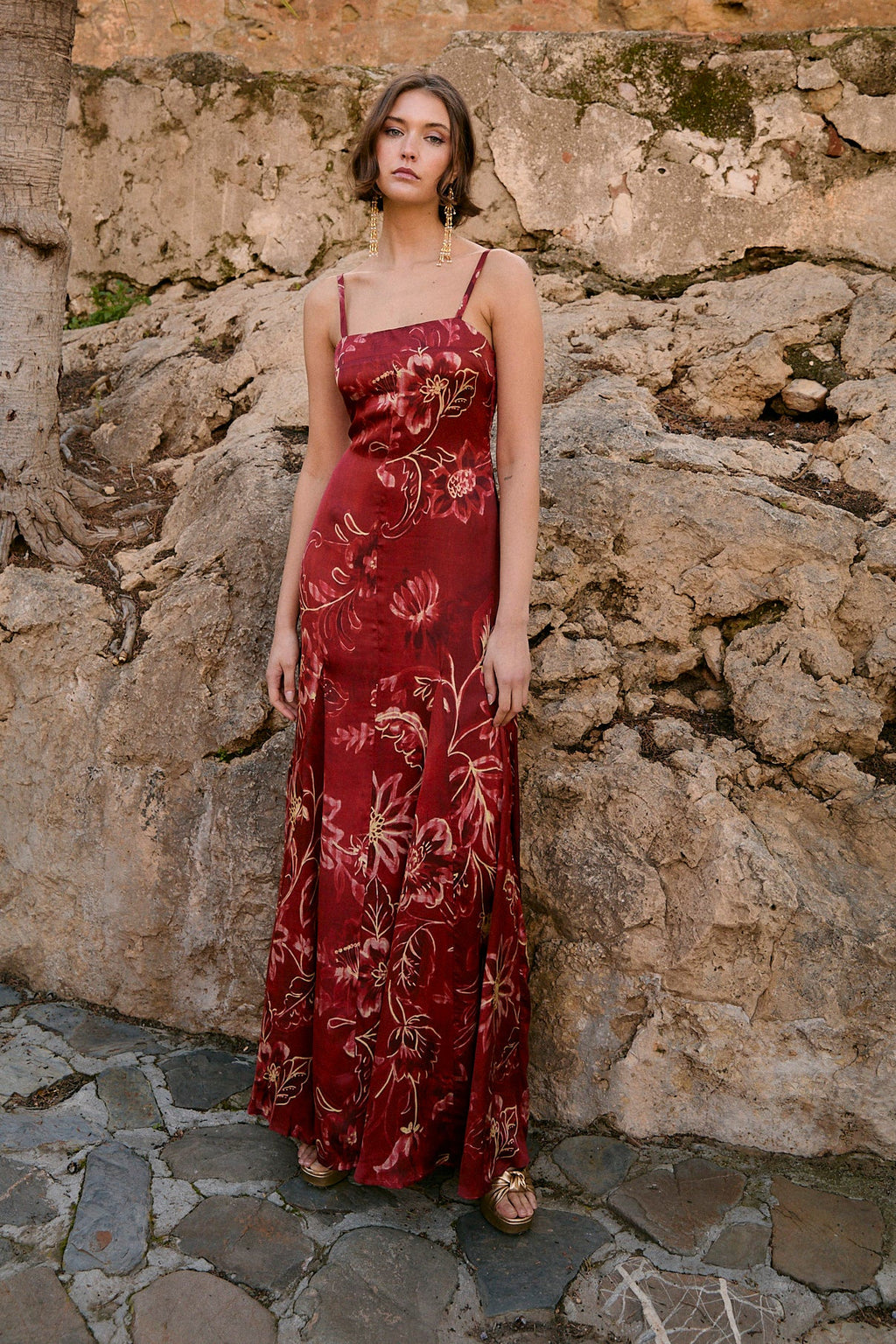 Vestido Corintia Peonía Carmín