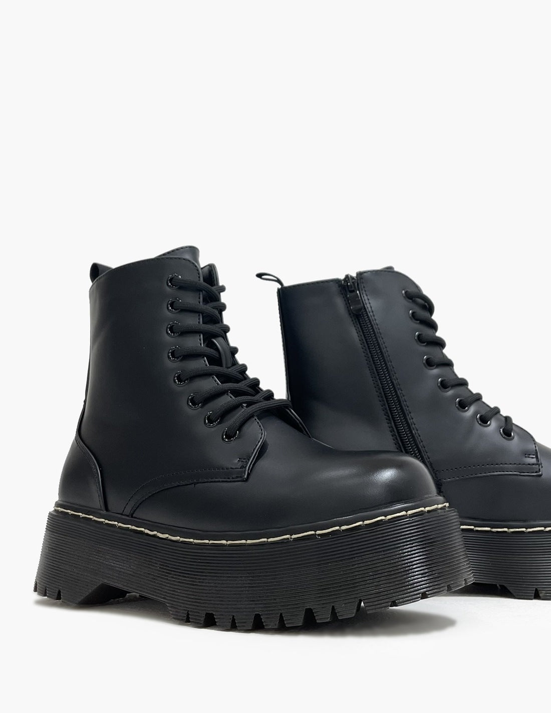 Botas militares negras con plataforma-3