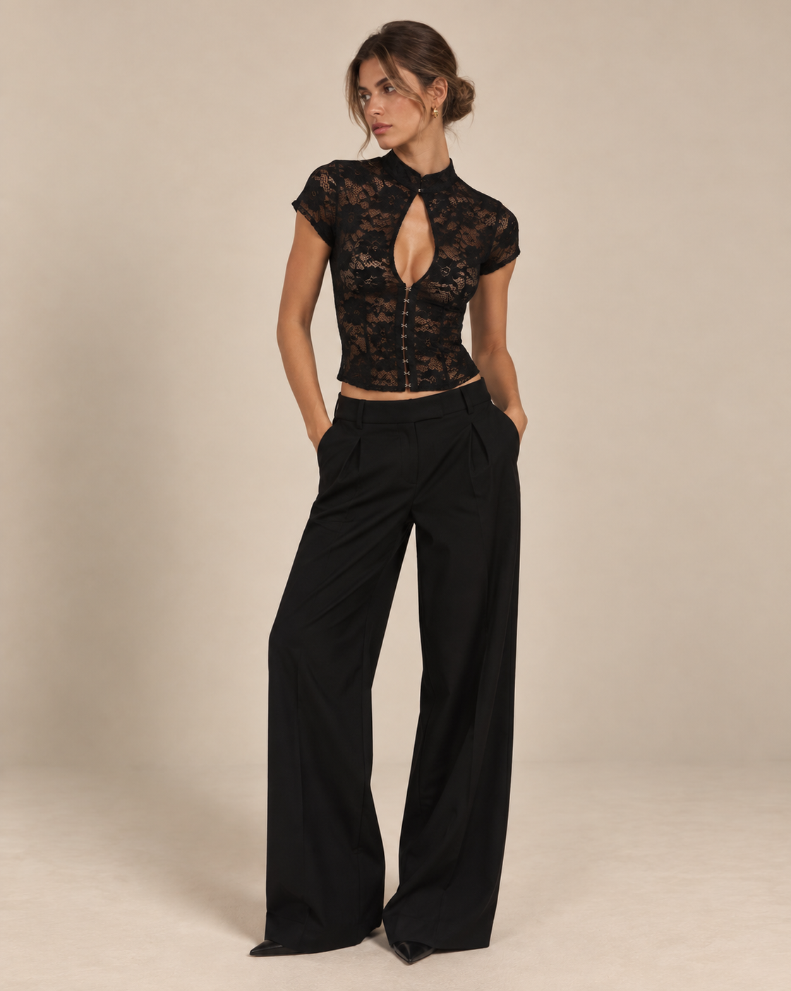 Top negro floral