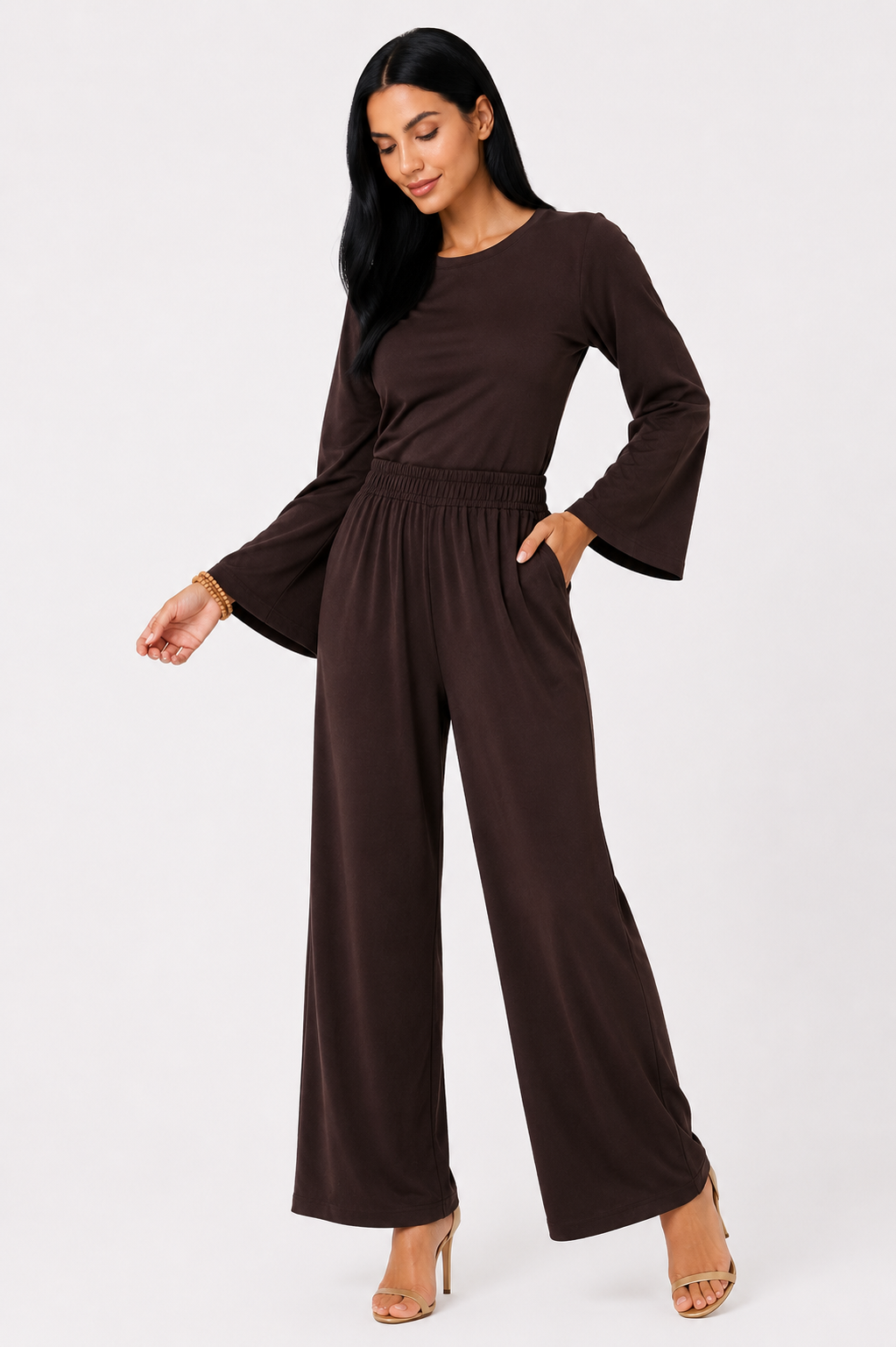 Conjunto marrón de blusa y pantalón ancho-4