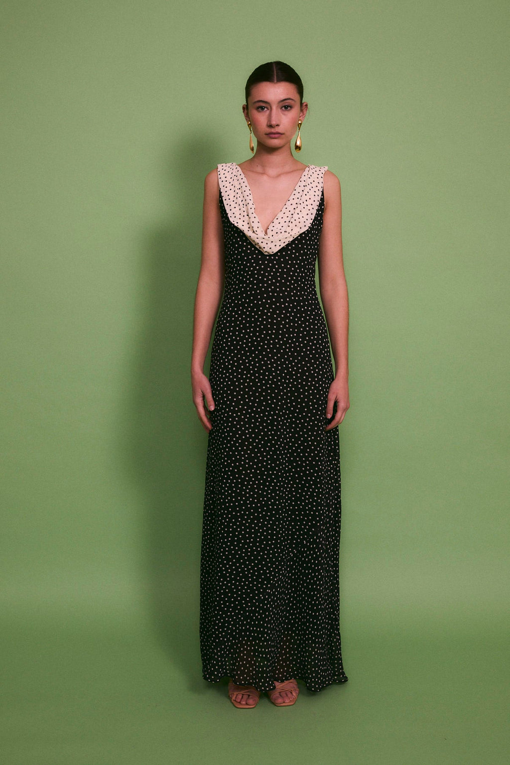 Vestido Idra de lunares negro